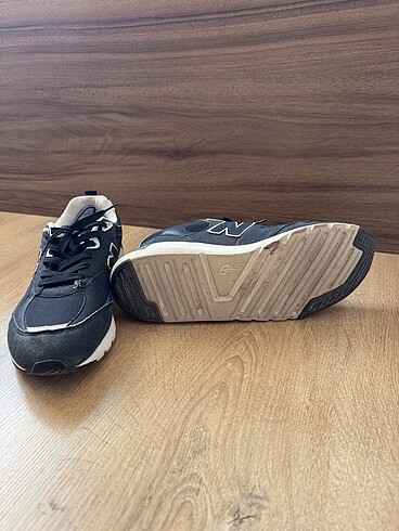 43 Beden lacivert Renk Orjinal new balance az kullanılmıştır