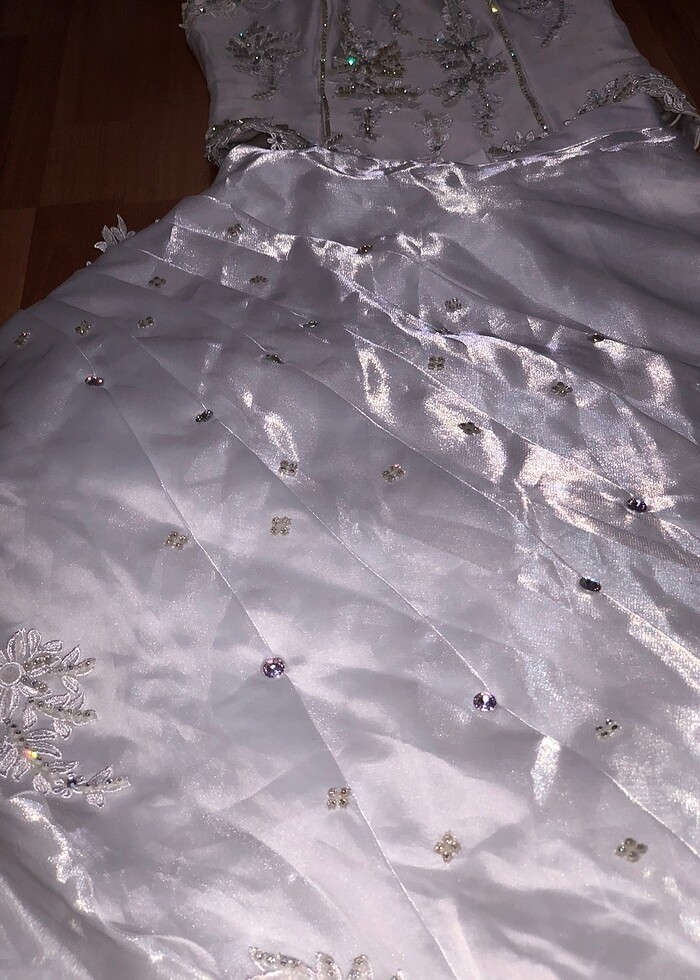 çiçek işlemeli straplez korse gelinlik - Görsel 2