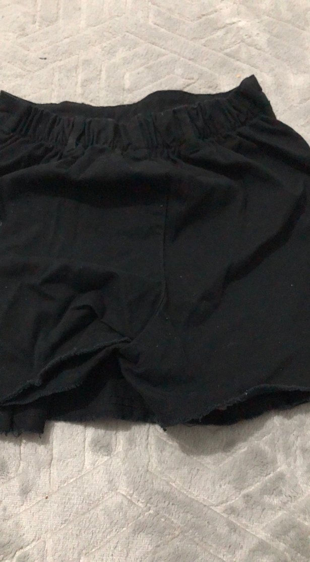 Düğmeli Siyah sort etek - Görsel 3