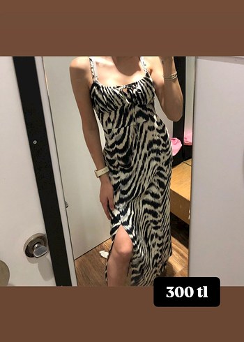 Kahverengi Zebra Desenli Uzun Elbise