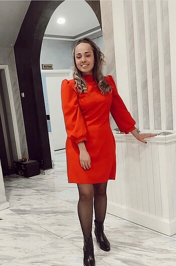 Trendyol & Milla Kırmızı kısa elbise