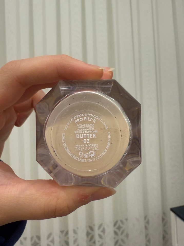 Fenty Beauty Pudra - Bej ve Gri Tonlar - Görsel 2