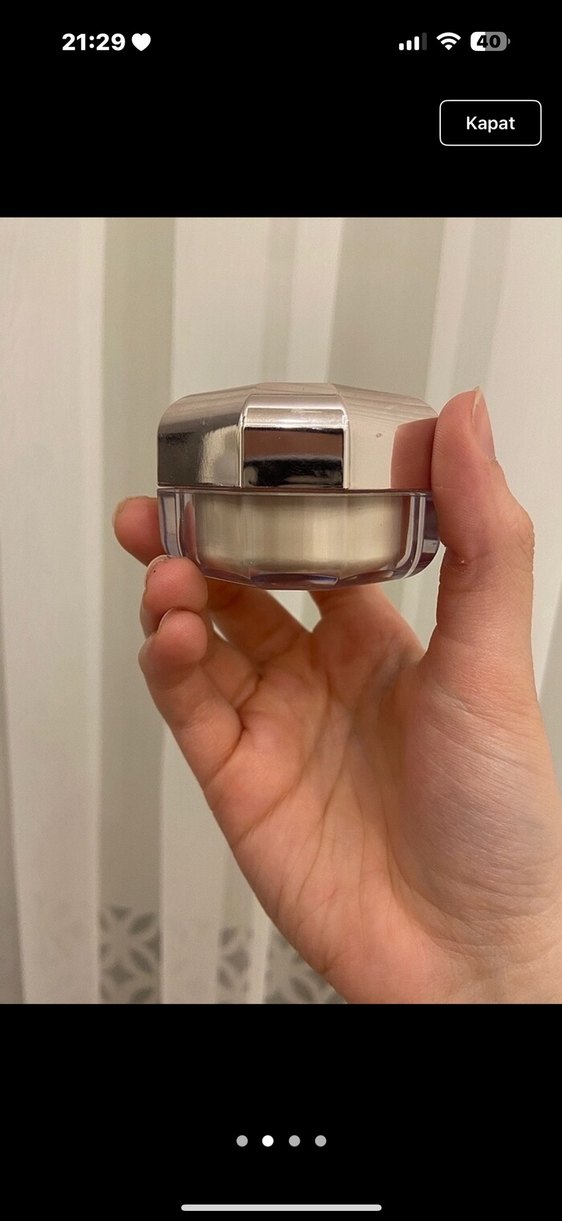 Fenty Beauty Pudra - Bej ve Gri Tonlar - Görsel 5