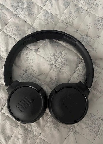 JBL 560BT