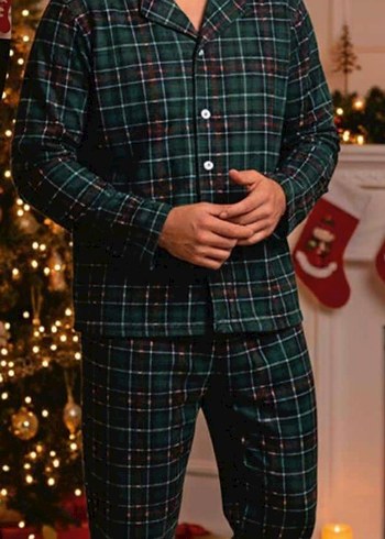 Baba ve erkek çocuk yeni yıl yeşil kareli Düğmeli Pijama Takımı - Görsel 4
