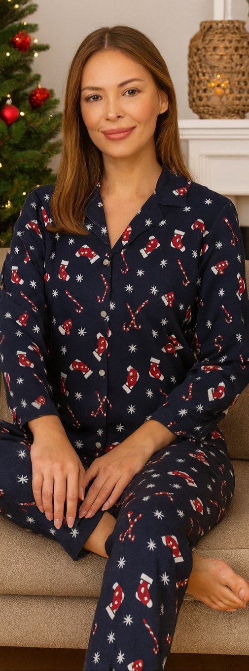 Lacivert Desenli yeni yıl temalı Uzun Kollu Kadın Pijama Takımı - Görsel 3