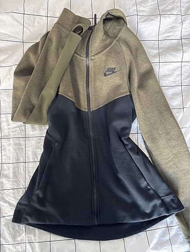 Nike Tech Fleece