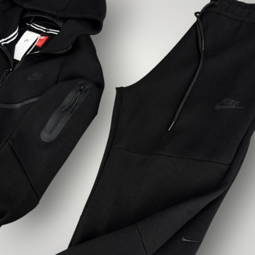 Nike Tech Fleece Eşofman Takımı Siyah - Görsel 3