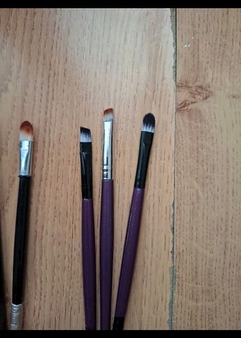 Avon Karışık makyaj fırçası