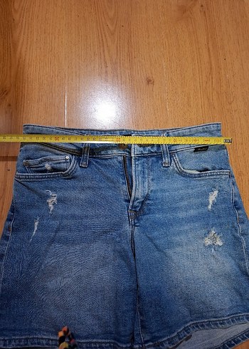 Düğmeli Mavi Mini Kot Şort - Görsel 3