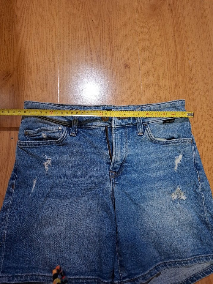 Düğmeli Mavi Mini Kot Şort - Görsel 3