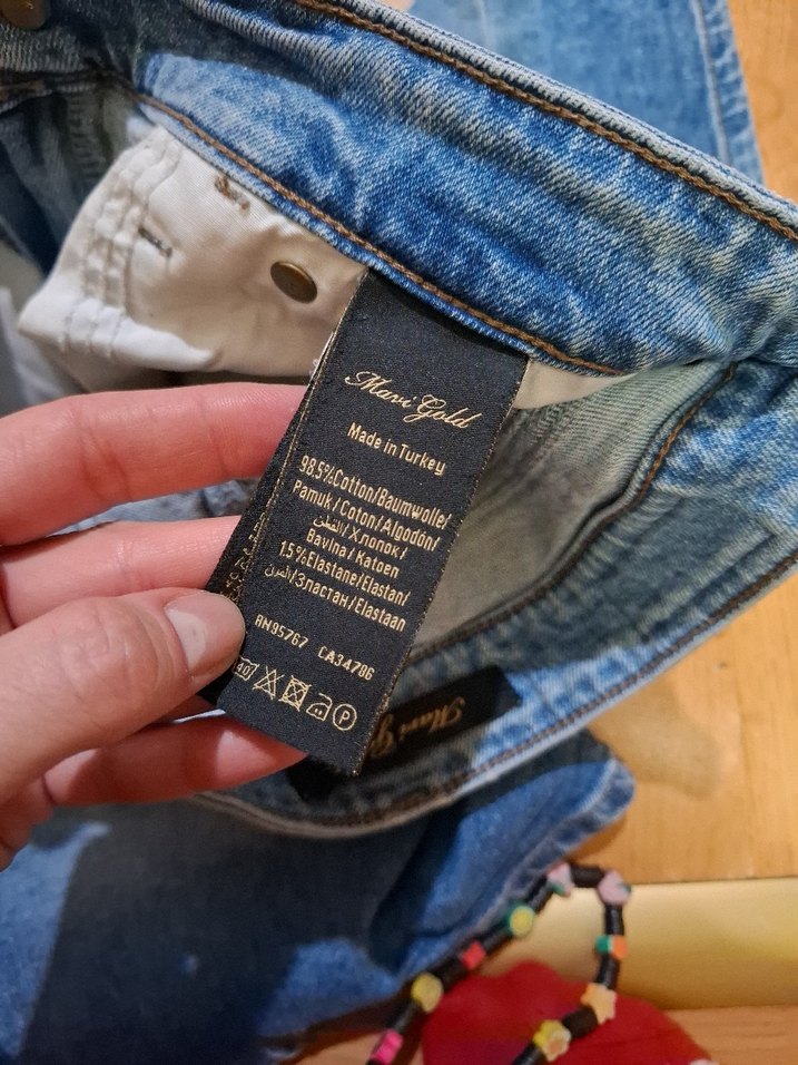 Düğmeli Mavi Mini Kot Şort - Görsel 5