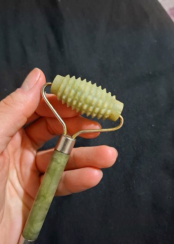 Tırtıklı Yeşim Taşı Yüz Masaj Aleti roller - Görsel 3
