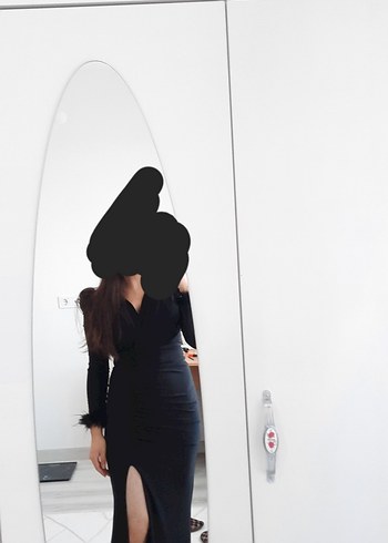 s Beden Uzun Siyah V Yaka Elbise