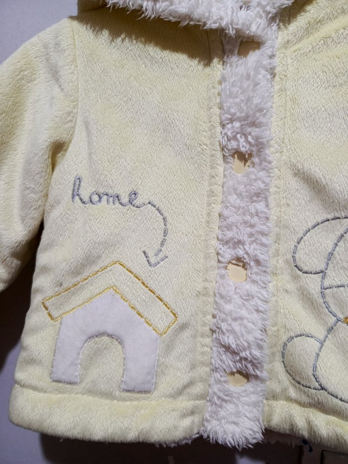 Sarı Kapüşonlu Nakışlı Kız Çocuk Ceketi - Görsel 3