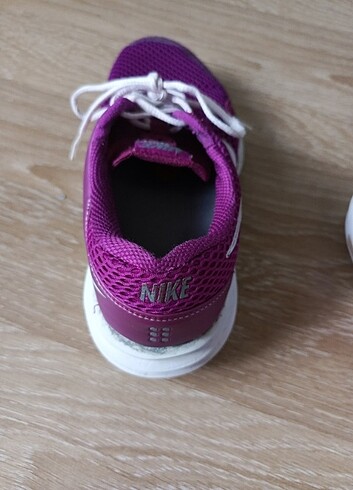 37 Beden NIKE SPOR AYAKKABI