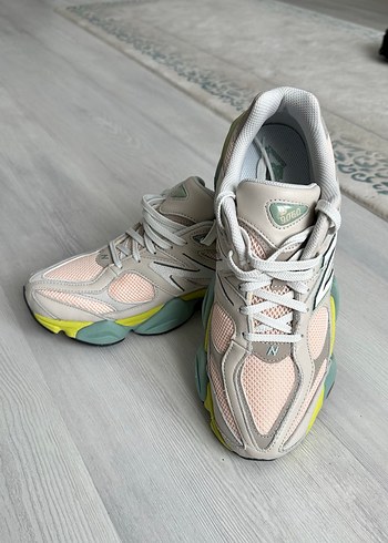 new-balance tek ebat