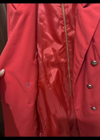 Düğmeli Kırmızı Midi Kadın Palto - Görsel 3