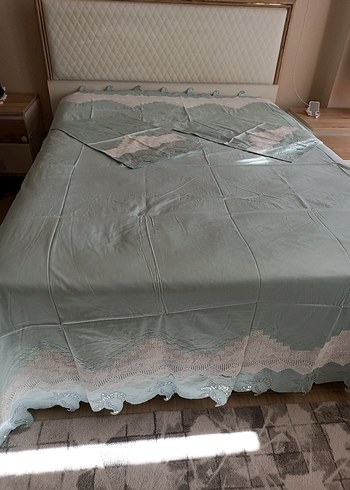 Nakışlı Pastel mavi Yatak Örtüsü