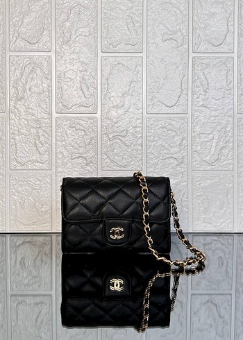 Chanel Siyah Kapitone Zincirli Omuz Cantasi