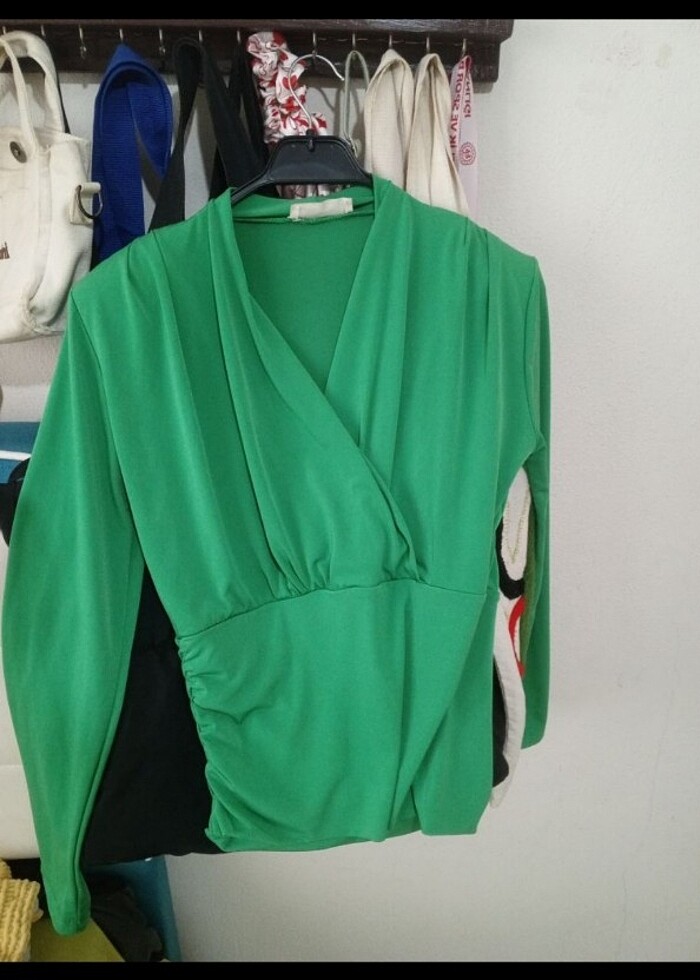 Yeşil uzun kollu crop - Görsel 3