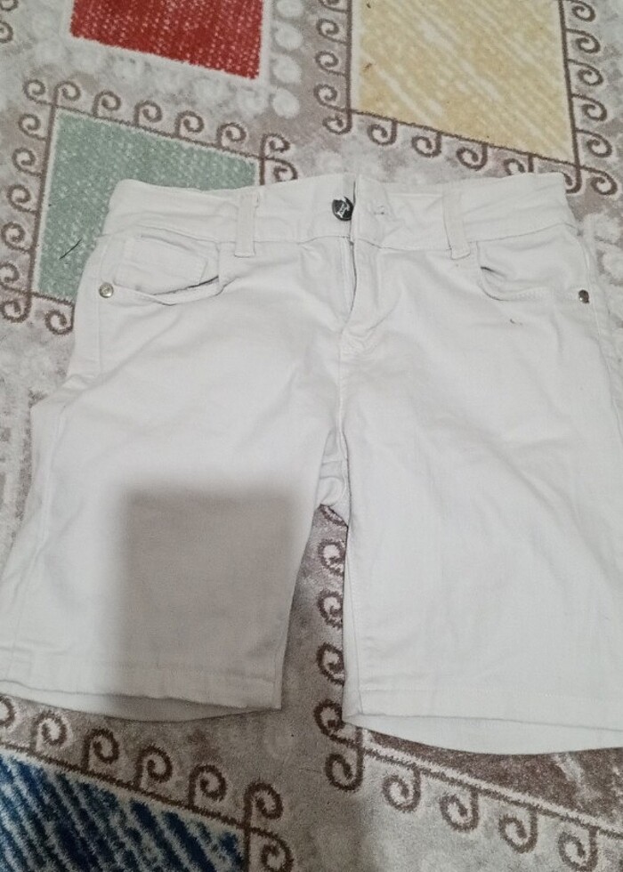 Beyaz şort  - Görsel 2