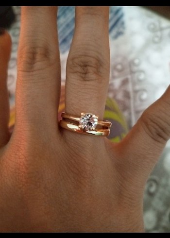 Klasik Elegan Altın Kadın Yüzük - Görsel 2