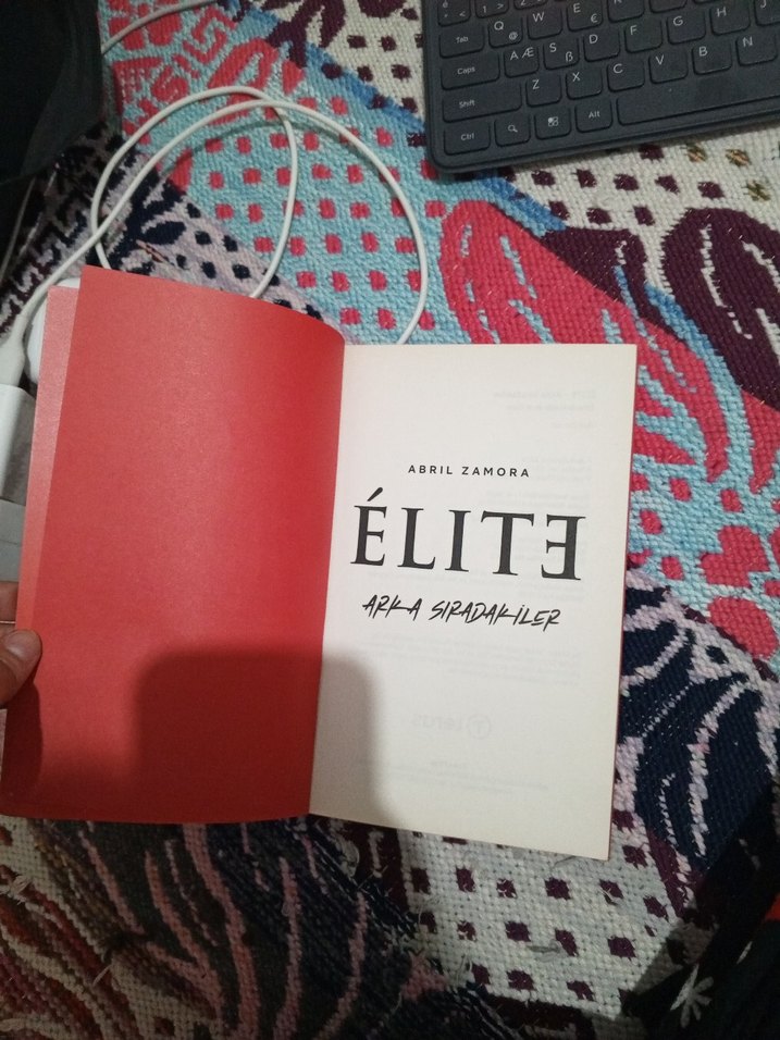 Élite Roman - Abril Zamora - Görsel 5