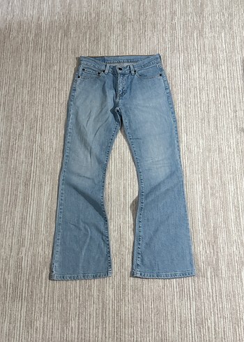 Levis Bootcut Jean