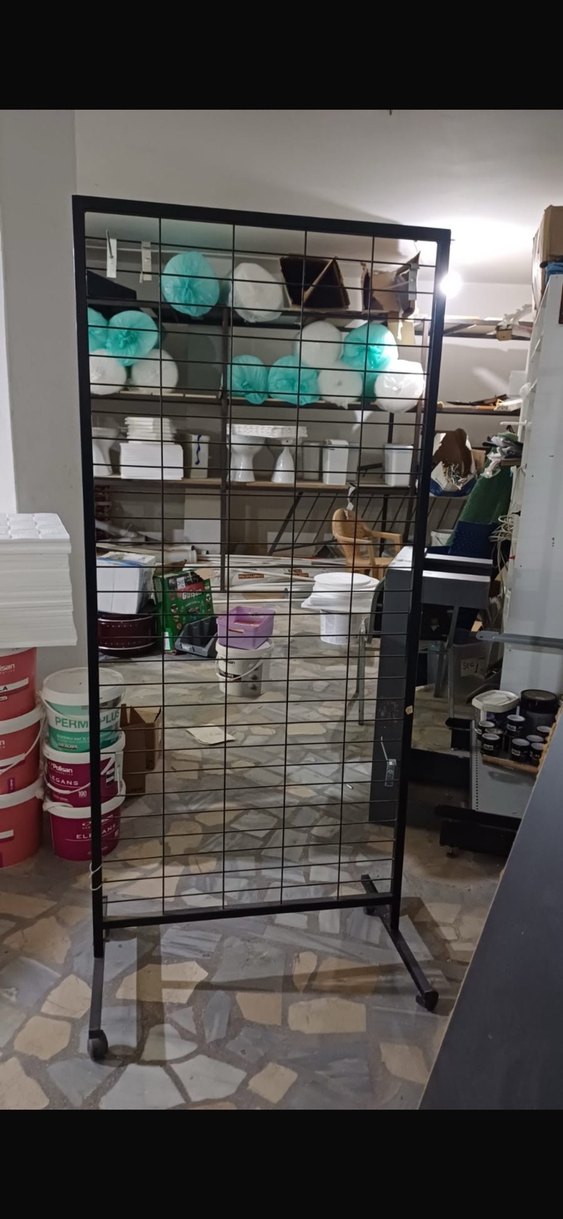 Siyah Metal Ayaklı tel pano - Görsel 3