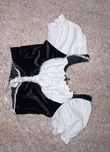Lolita crop