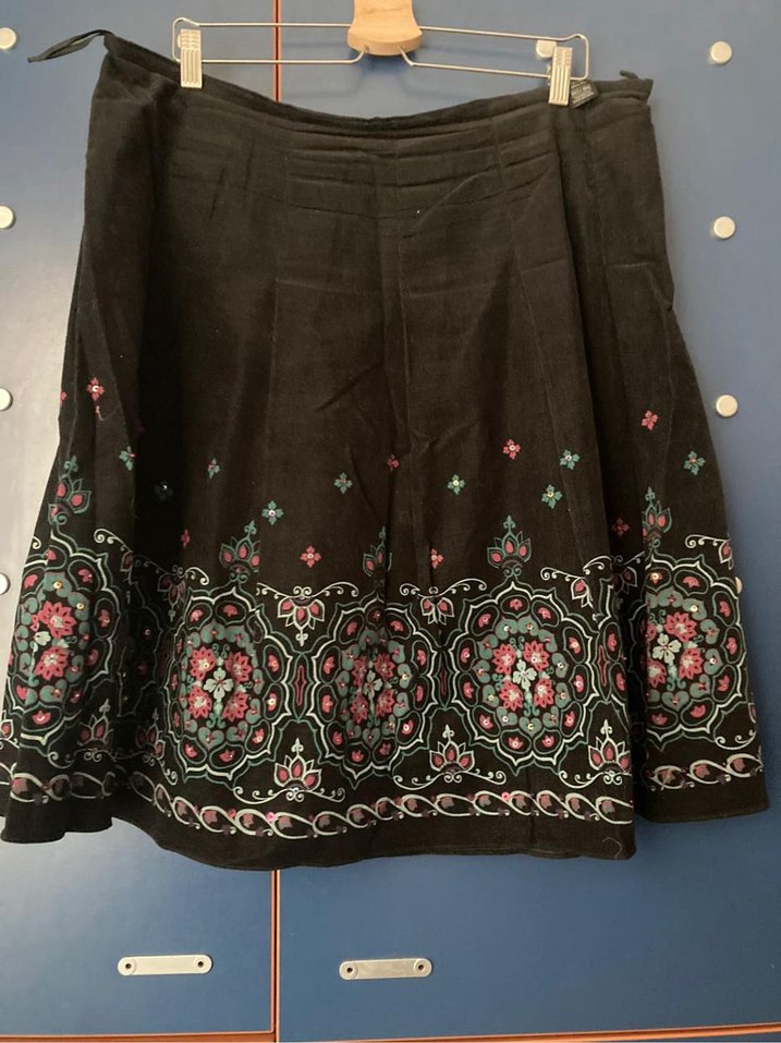 Çok Renkli Desenli Uzun Etek - Görsel 3