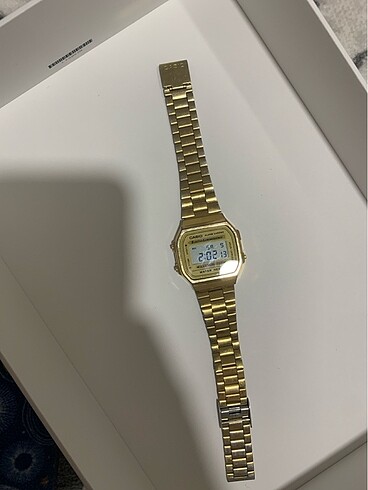 Beden Casio retro saat