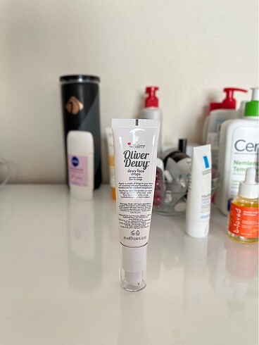 The Balm The Balm Oliver Dewy Işıltı Damlası