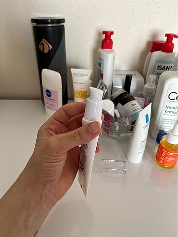  Beden The Balm Oliver Dewy Işıltı Damlası