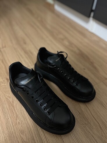 McQueen ayakkabı