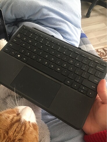 microsoft tablet klavyesi