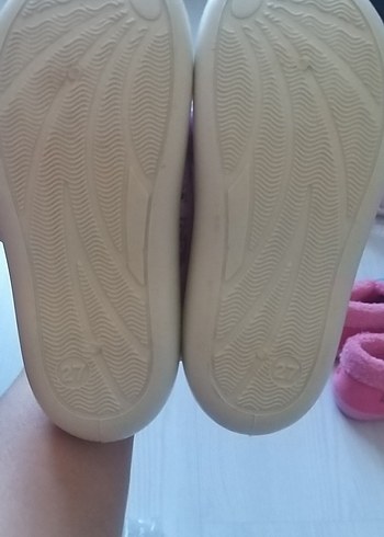 Kız Çocuk Pembe Baskılı Kaydırmaz Terlik - Görsel 3