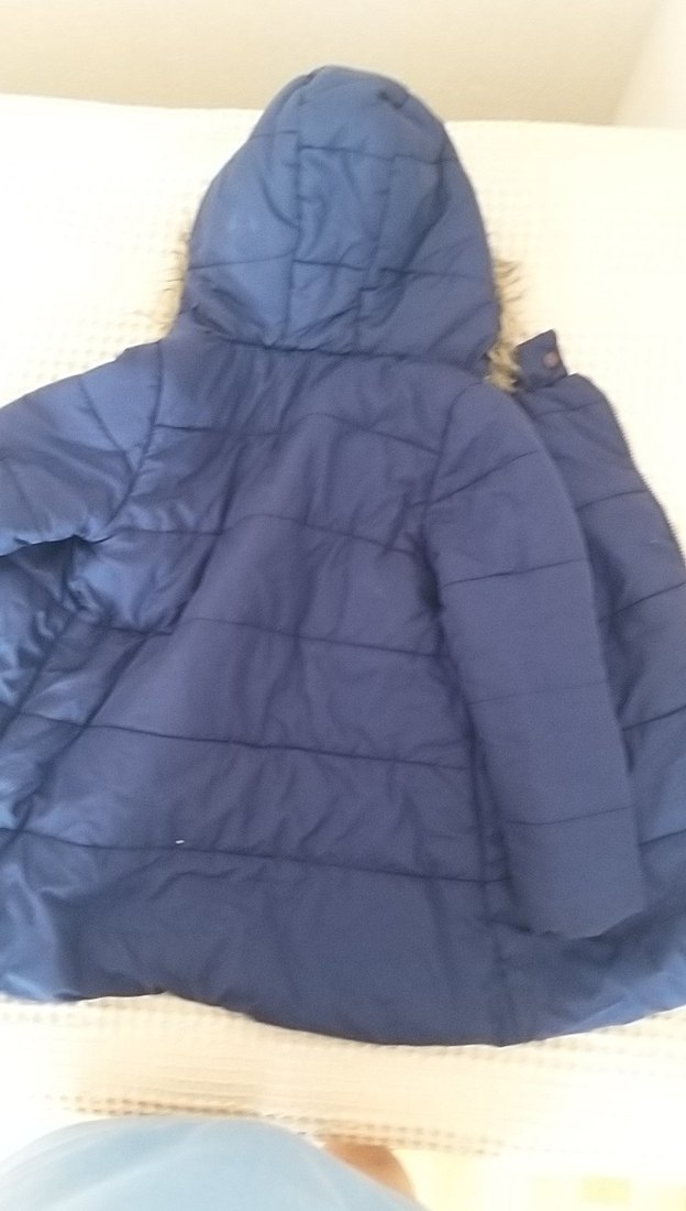 Kız Çocuk Lacivert Kapüşonlu Kürklü Mont - Görsel 4