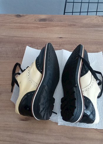 janjanli kundura - Görsel 2