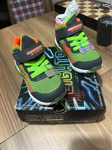 Sıfır skechers