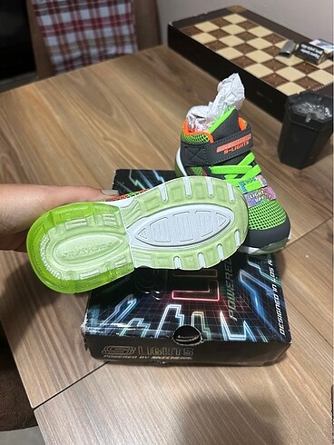 24 Beden Sıfır skechers