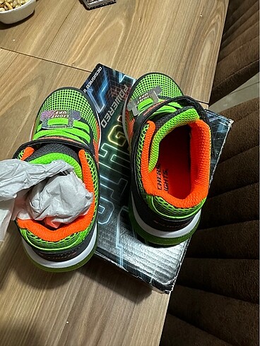 24 Beden yeşil Renk Sıfır skechers