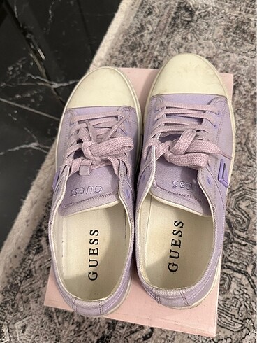 40 Beden mor Renk Guess sneaker