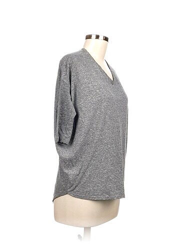 Vekem Vekem T-shirt %70 İndirimli.