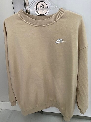 Nike sweatshirt