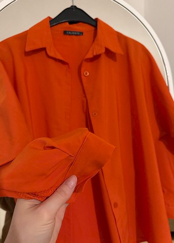 Turuncu Düğmeli Kadın Gömlek - Görsel 4