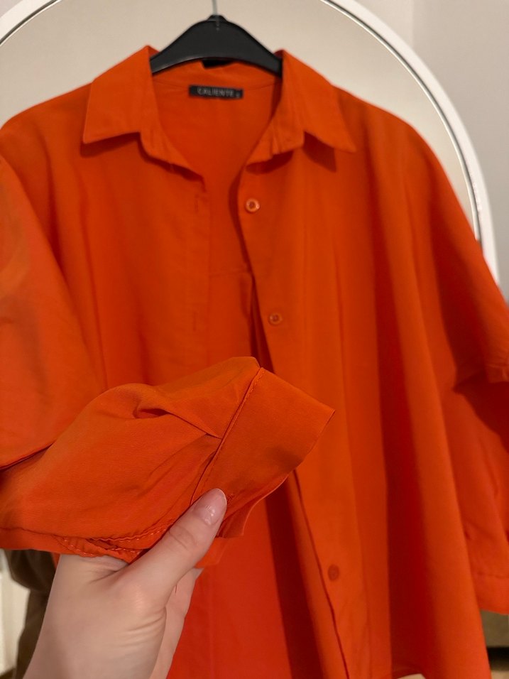 Turuncu Düğmeli Kadın Gömlek - Görsel 4