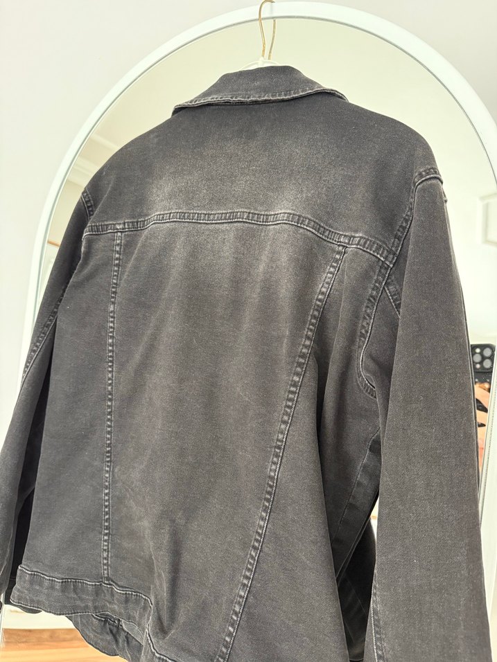 Gri Düğmeli Kadın Denim Ceket - Görsel 4