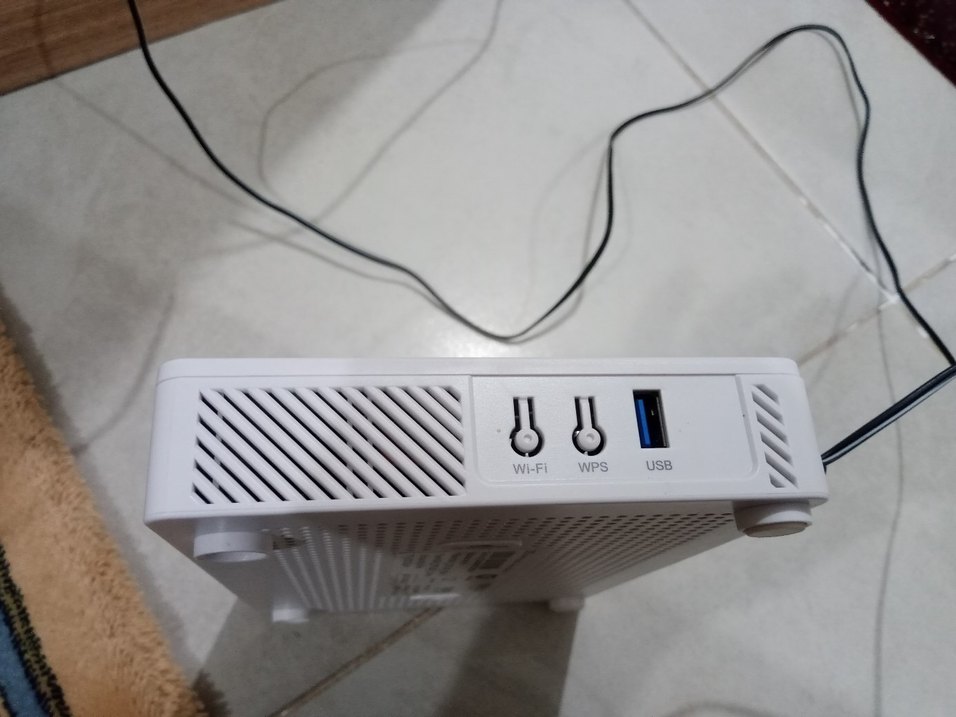 Türk Telekom Uydu Alıcısı ve Modem - Görsel 3